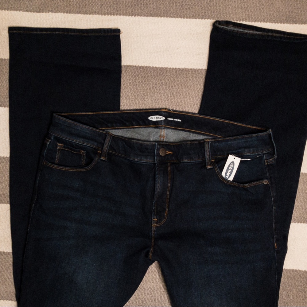 NWT Old Navy High-Waisted Kicker Boot-Cut Jeans